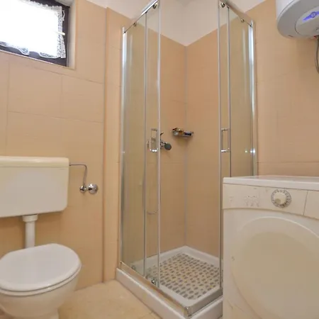 Guest house Tomc 3*