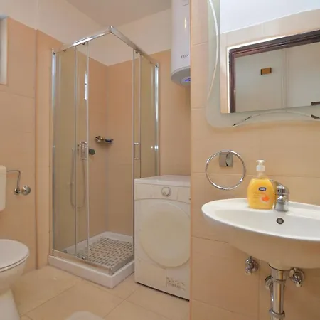 Guest house Tomc 3*